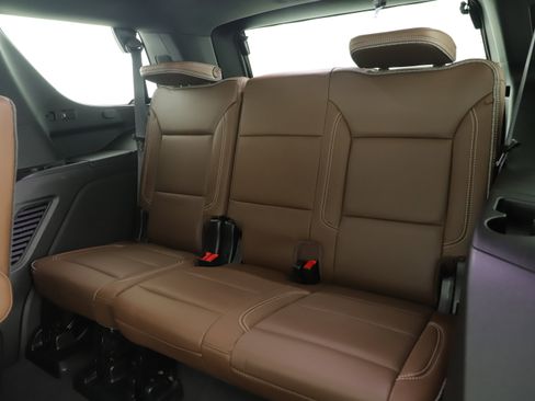 Used 2023 Chevrolet Tahoe High Country w/ Premium Package 2 image 18