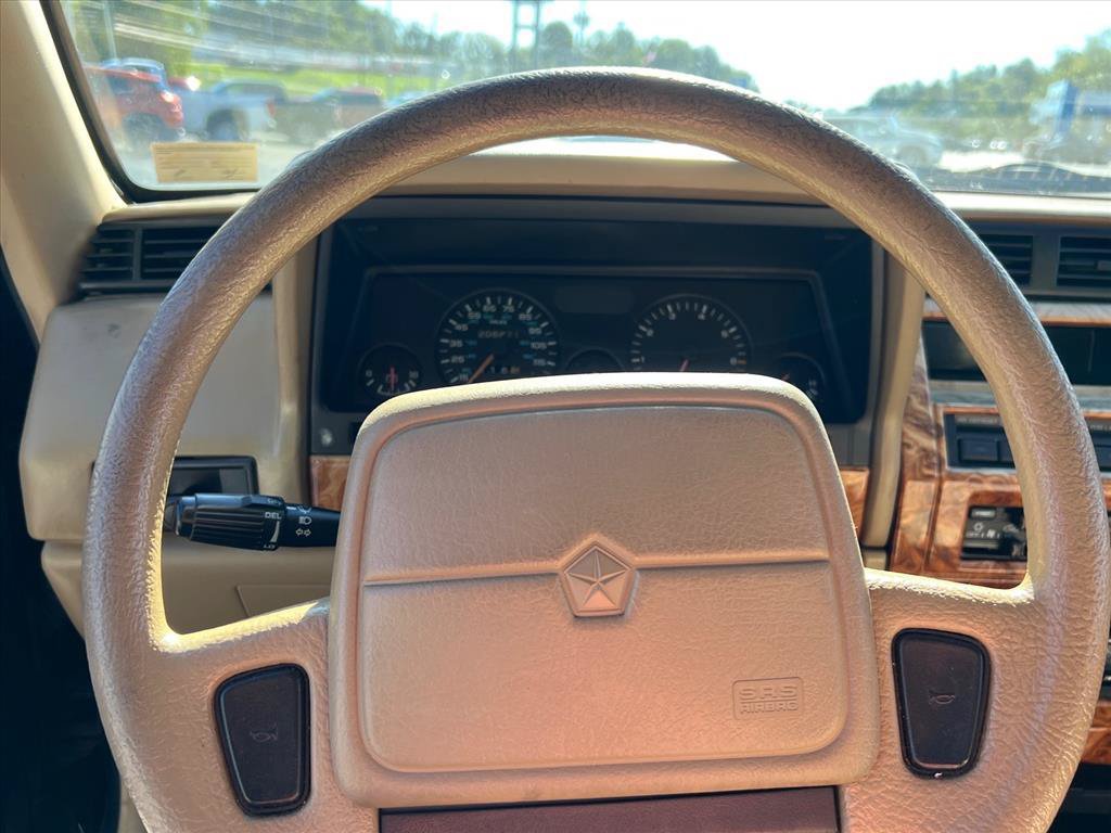 Used 1993 Dodge Shadow ES FWD image 20