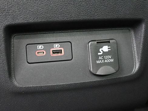 Used 2023 Nissan Frontier PRO-4X w/ Pro-4X Premium Package AWD/4WD image 19