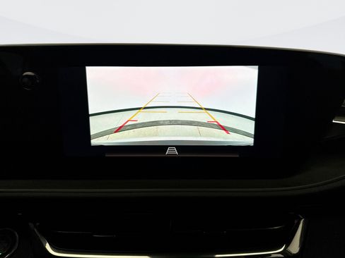 Used 2025 Buick Envista Sport Touring image 15