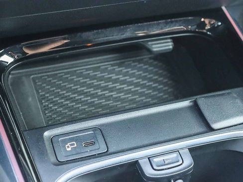 Used 2021 Mercedes-Benz GLA 250 4MATIC image 30