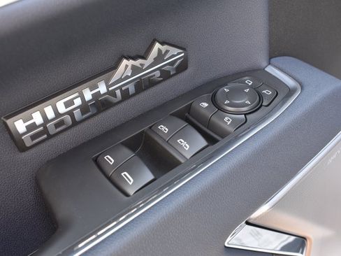 New 2026 Chevrolet Silverado 1500 High Country w/ High Country Premium Package AWD/4WD image 16
