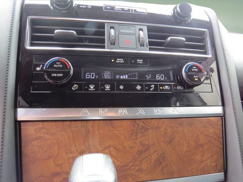 Used 2023 Nissan Armada SL w/ Captain's Chairs Package RWD image 27
