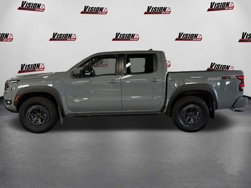 Certified 2025 Nissan Frontier PRO-4X image 8