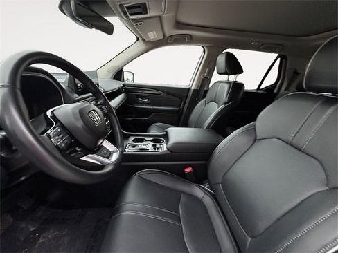 Used 2024 Honda Pilot Elite image 9