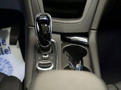 Certified 2022 Cadillac XT5 Premium Luxury image 19