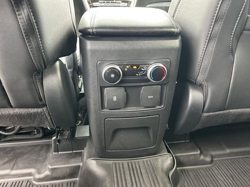 Used 2023 Ford Explorer XLT w/ Equipment Group 202A RWD image 23