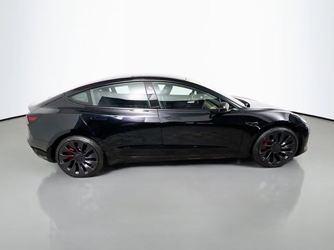 Used 2023 Tesla Model 3 Performance image 3