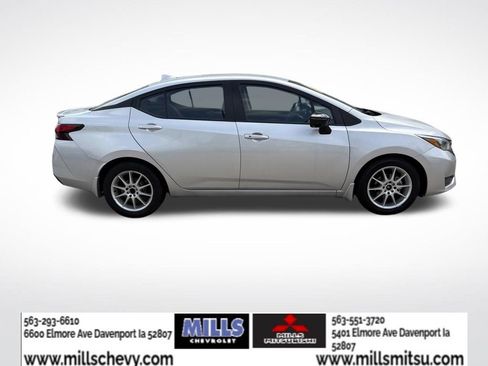 Used 2023 Nissan Versa SR w/ Trunk Package FWD image 4