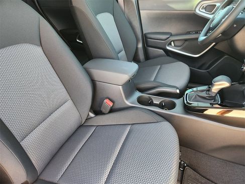 New 2025 Kia Soul S image 10