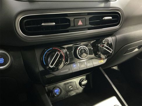 Used 2023 Hyundai Kona SEL image 28