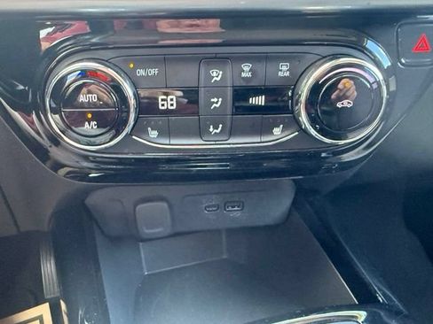 Certified 2025 Chevrolet Trax LT w/ Driver Confidence Package FWD image 27
