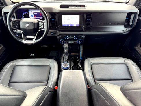 Used 2021 Ford Bronco Black Diamond image 21