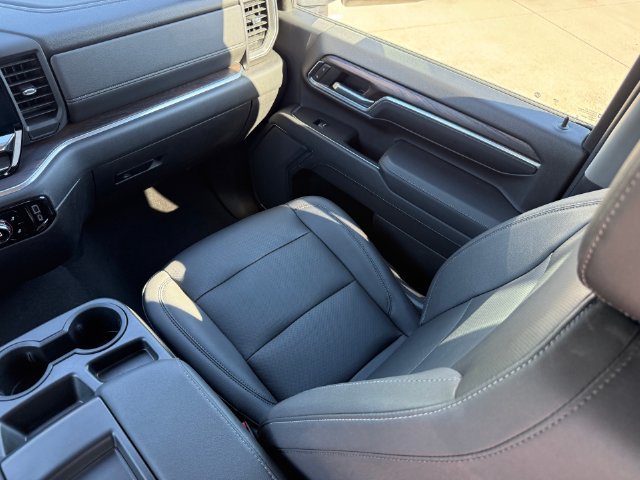 Used 2024 GMC Sierra 2500 SLT RWD image 21