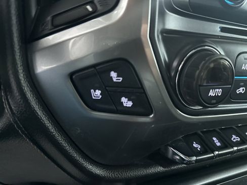 Used 2017 Chevrolet Silverado 2500 LTZ w/ Vortec Plus Package image 21