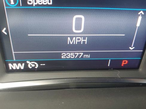 Certified 2023 GMC Acadia SLE w/ Driver Convenience Package image 28