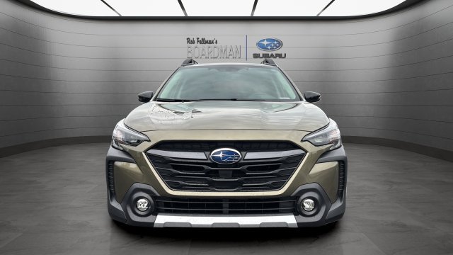 Used 2025 Subaru Outback Limited AWD/4WD image 12