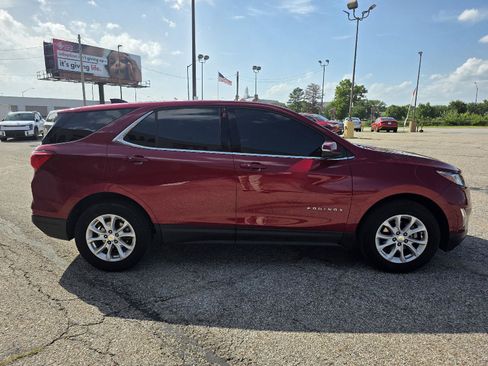 Used 2018 Chevrolet Equinox LT FWD image 4