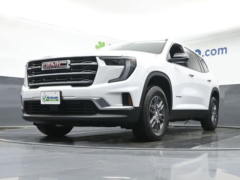 Used 2025 GMC Acadia Elevation image 6