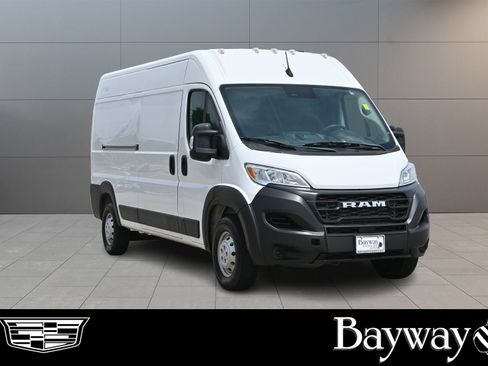 Used 2023 RAM ProMaster 2500 FWD image 4