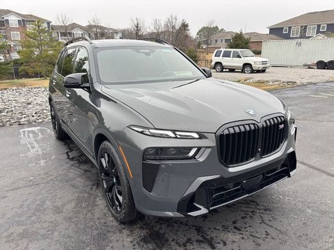 New 2026 BMW X7 M60i image 8