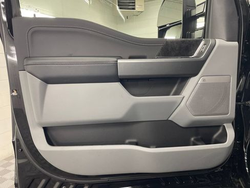 New 2026 Ford F250 XLT w/ XLT Premium Package AWD/4WD image 17