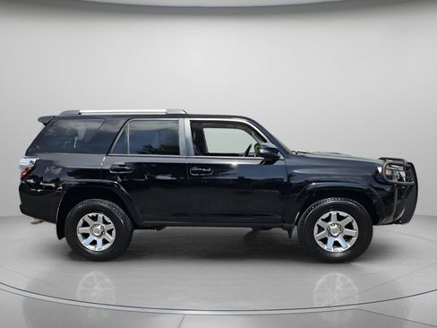 Used 2014 Toyota 4Runner Trail Premium AWD/4WD image 6