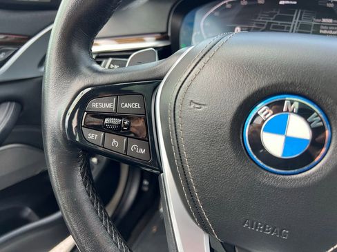 Used 2023 BMW 530e xDrive 530e iPerformance image 41