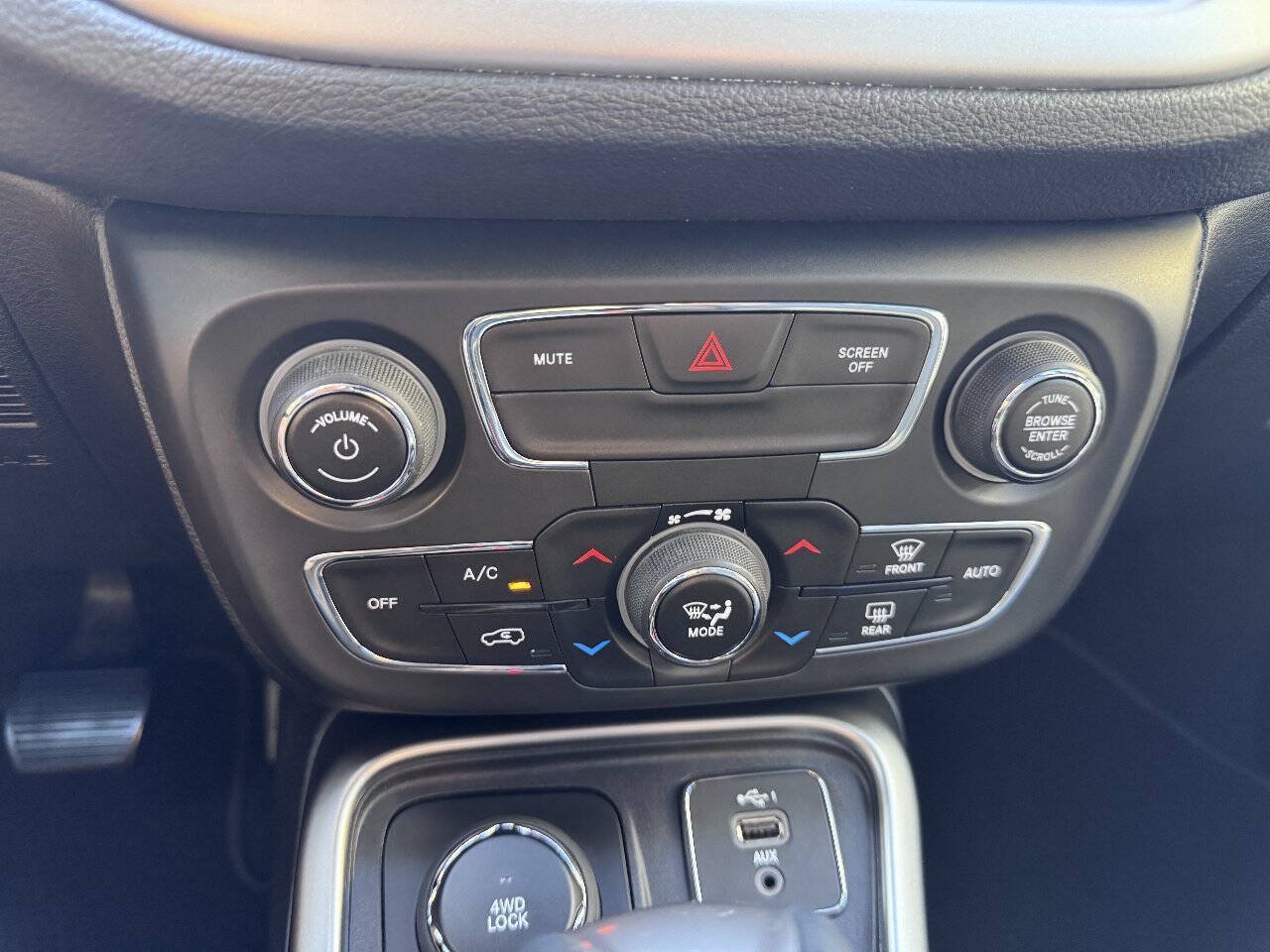 Used 2021 Jeep Compass Latitude AWD/4WD image 22