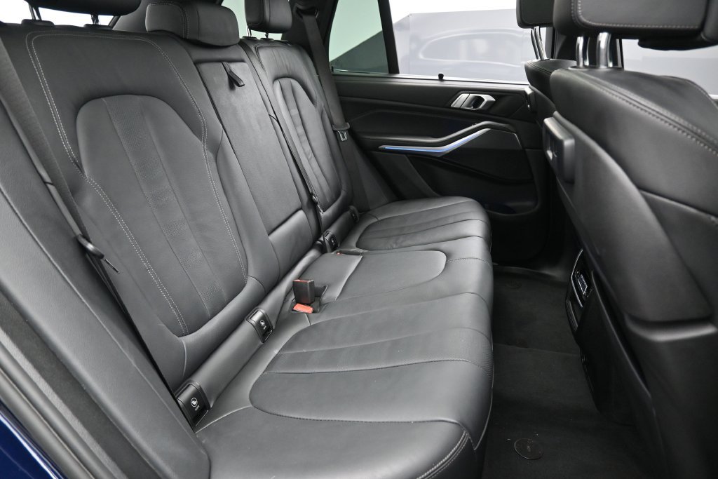 Used 2022 BMW X5 xDrive40i AWD/4WD image 38