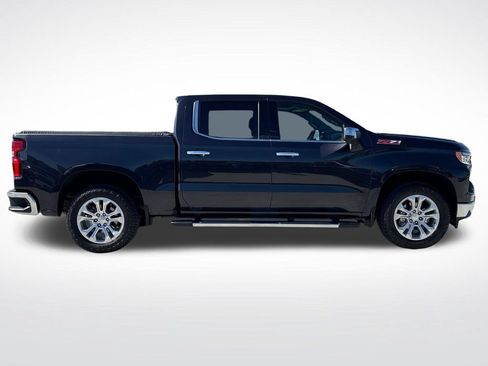 Used 2023 Chevrolet Silverado 1500 LTZ w/ LTZ Premium Package AWD/4WD image 8