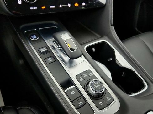 Used 2024 INFINITI QX60 Luxe w/ Vision Package image 17