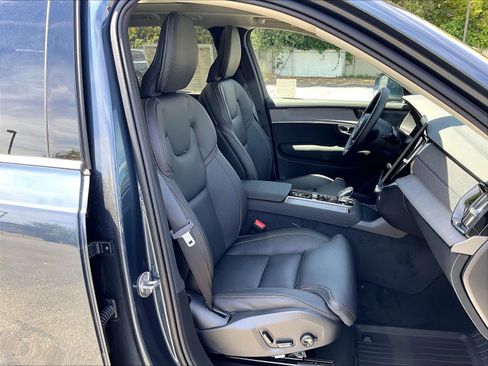 New 2026 Volvo XC90 T8 Ultra w/ Protection Package AWD/4WD image 32