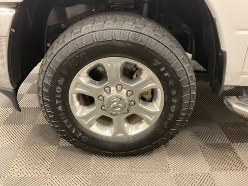 Used 2024 RAM 2500 Big Horn AWD/4WD image 12