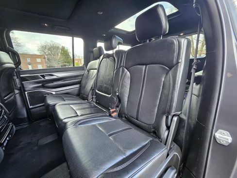 Used 2023 Jeep Wagoneer Series II image 81