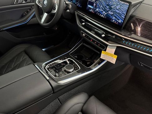 Used 2026 BMW X5 xDrive50e w/ M Sport Package image 27