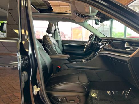 Used 2024 Jeep Grand Cherokee Limited 4xe image 33