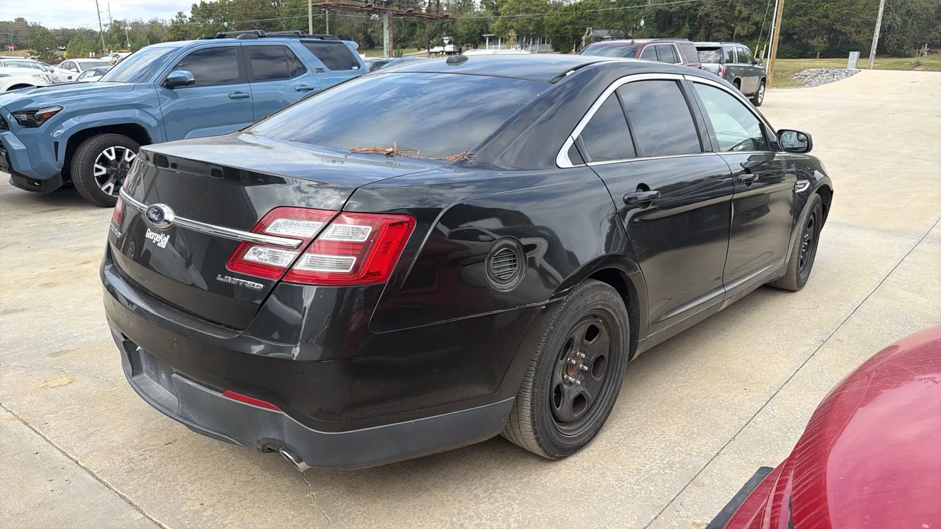 Used 2015 Ford Taurus Limited FWD image 4