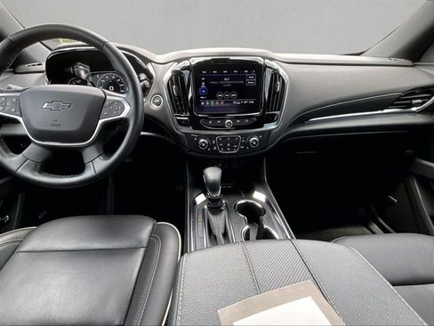 Used 2023 Chevrolet Traverse Premier w/ Redline Edition AWD/4WD image 16