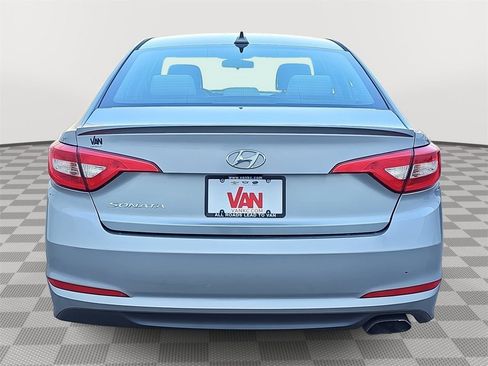 Used 2017 Hyundai Sonata SE image 6