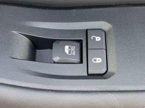 New 2025 Jeep Grand Cherokee L Limited image 36