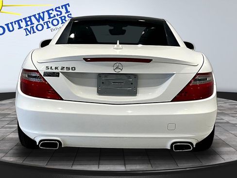 Used 2014 Mercedes-Benz SLK 250 image 6