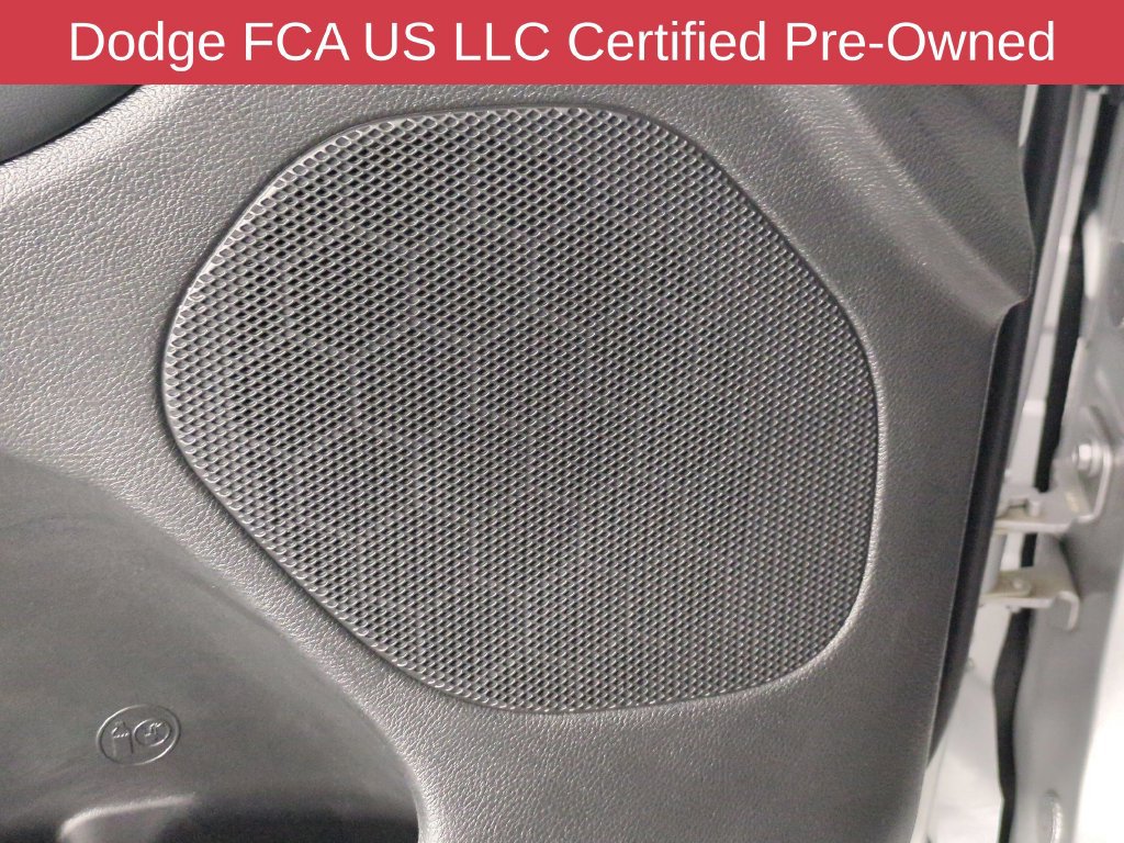 Certified 2024 Dodge Durango SXT w/ 3rd Row Seating Group RWD image 16