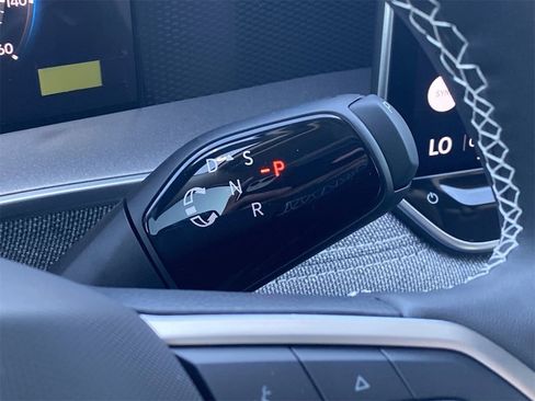 New 2025 Volkswagen Tiguan S image 25