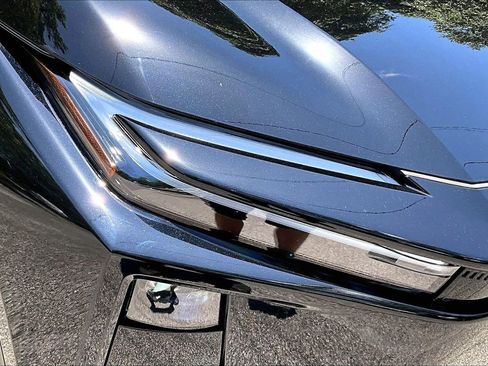 Used 2026 Toyota C-HR AWD/4WD image 33