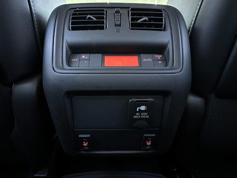 Used 2016 Nissan Pathfinder Platinum image 35