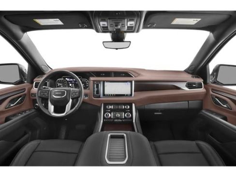 Used 2023 GMC Yukon Denali Ultimate AWD/4WD image 9
