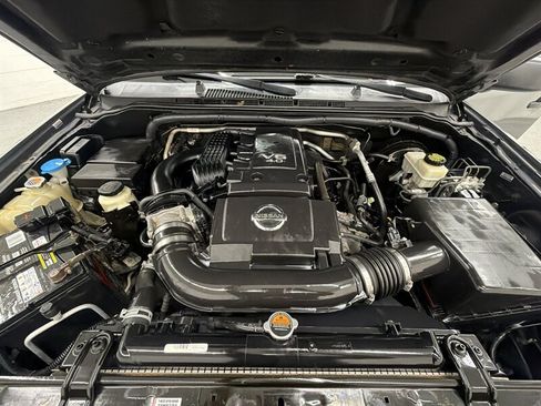 Used 2017 Nissan Frontier SV AWD/4WD image 9