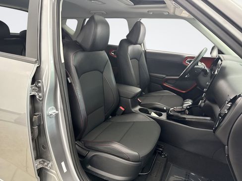 Used 2023 Kia Soul GT-Line image 17