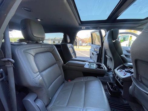 Used 2020 Lincoln Navigator L Reserve image 25